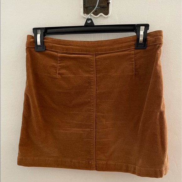 Brandy Melville mini skirt - Picture 2 of 4